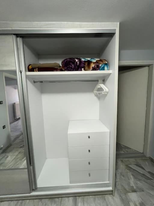 Renovated Apartment *