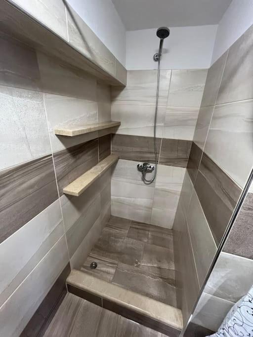 Renovated Apartment *